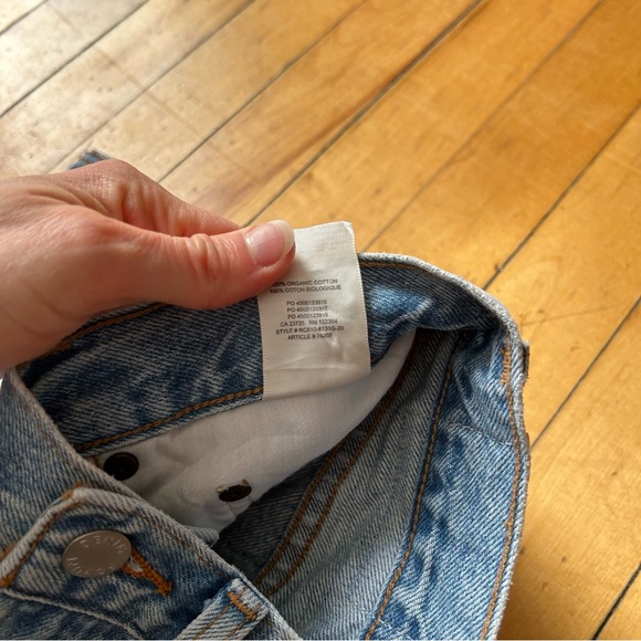Aritzia Denim Forum The Farrah Cheeky Short - Picture 9 of 9